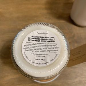 Rae Dunn Accents - Set of 2 Rae Dunn 6.5oz jar candles. Rae Dunn Accents - Set of 2 Rae Dunn 6.5oz jar candles.